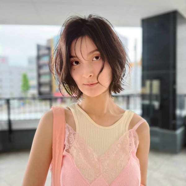 ニュアンス束感◎大人の無造作ショートボブ