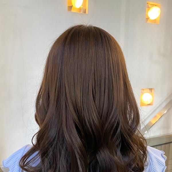すかないレイヤーカット・ミルクティーベージュ|HAIR&MAKE STUDIO MIMURO