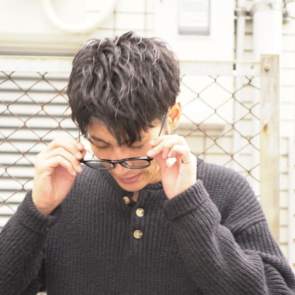 メンズショート　アップバング