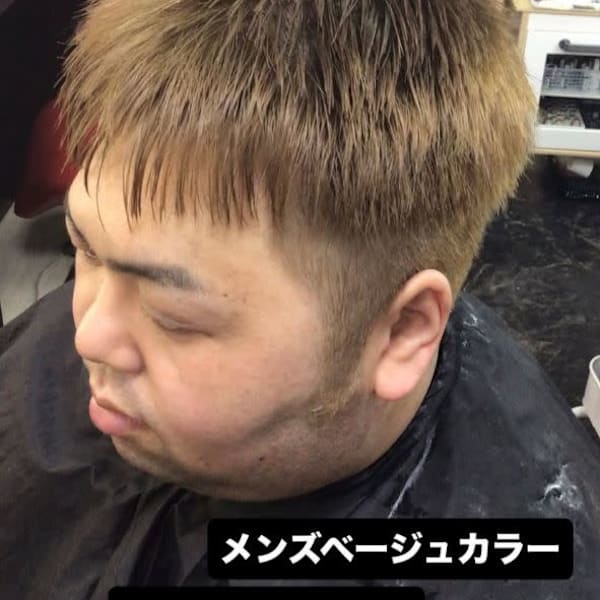 メンズベージュカラー