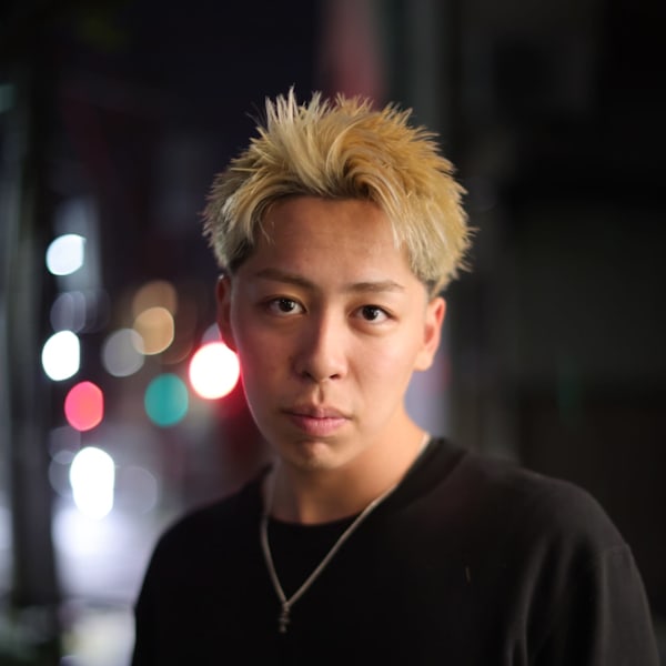 【爽やかハイトーンアップバングショート】