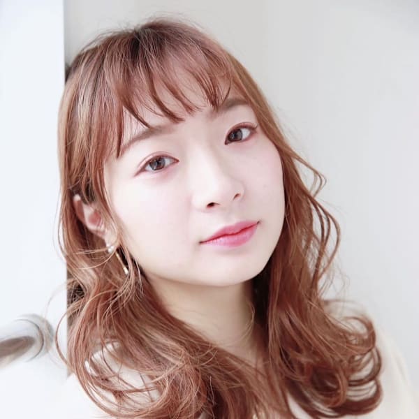 セミロングアレンジスタイル