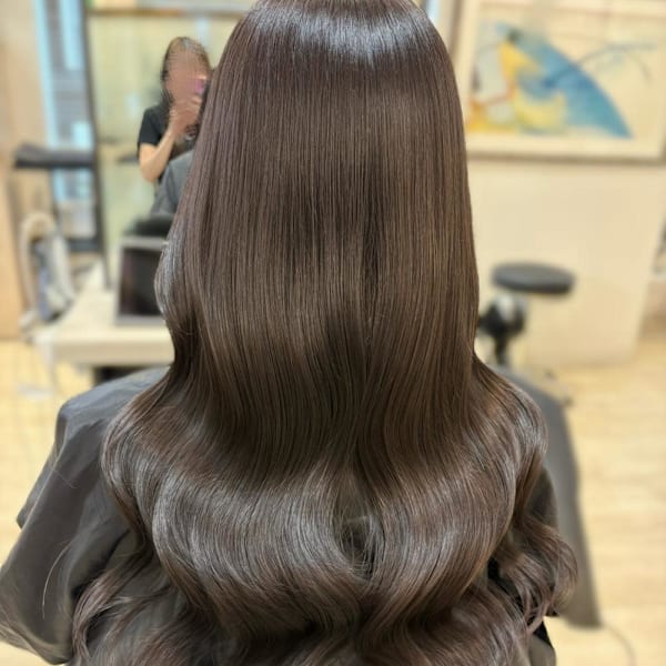 Aujuaパーソナルトリートメントで叶える、うる艶まとまり髪|Euphoria 銀座本店 Smart Salon【ユーフォリア】