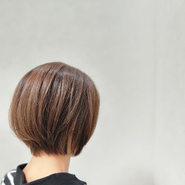 髪の量が多くてもまとまる大人ショート|NEXUS