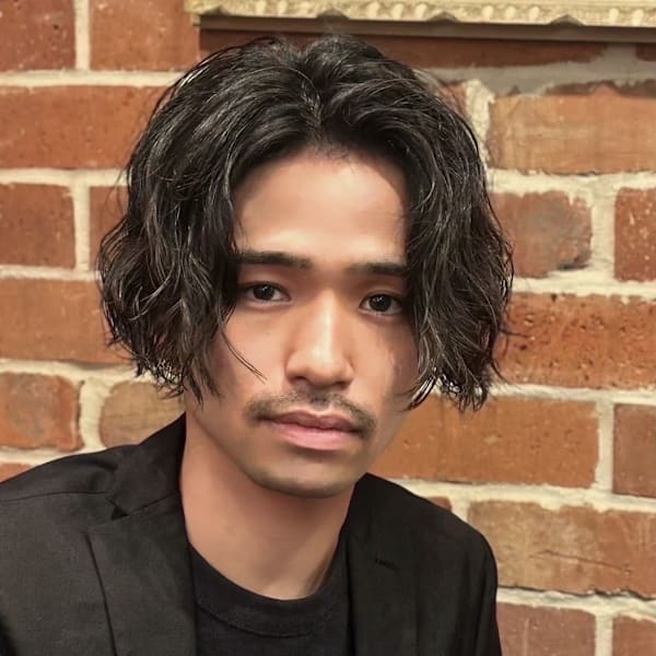 センターパートサーフカール