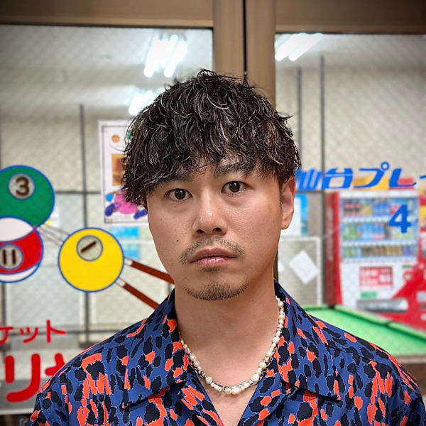 ツーブロ刈り上げパーマ