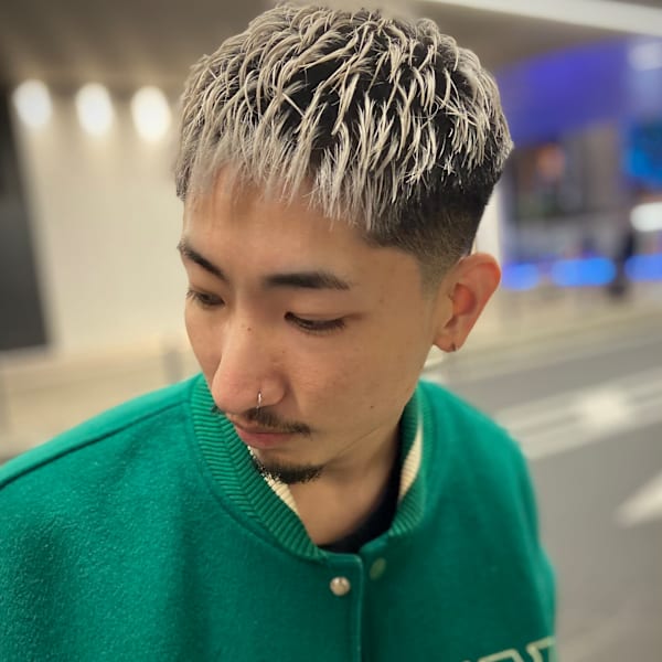 スキンフェード×ホワイトカラー　梅田　大阪　バーバー　理容室