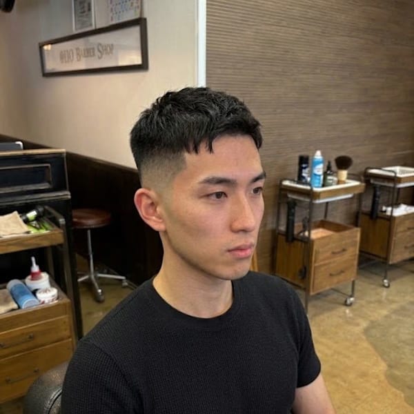 ツーブロックショートカルマヘアスリックバックジェットフェード