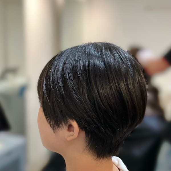 ハンサムショート×前髪あり×黒髪ショート