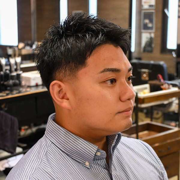 ツーブロックショートカルマヘアスリックバックジェットフェード