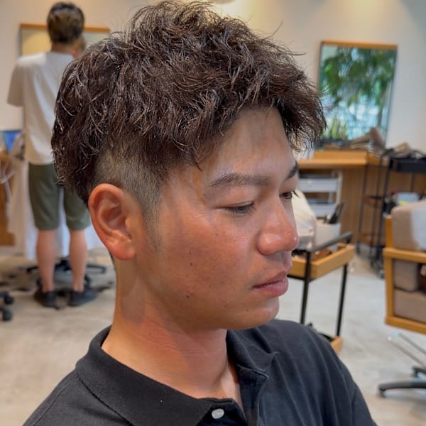 ツイストアップバング