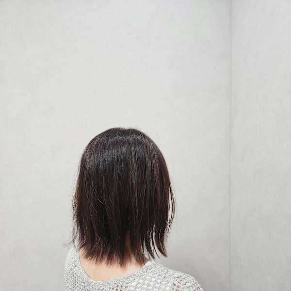 大人ボブは「ツヤ」と「外ハネ」で、朝が変わる