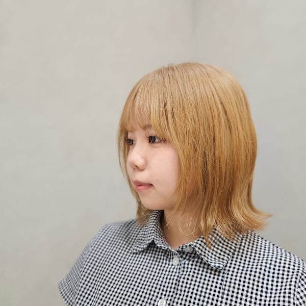 「毛量が多くて膨らむ…」を解決。ハイトーン×外ハネボブ