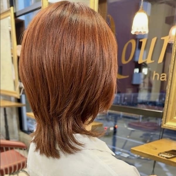 レイヤーカット大人っぽさと女性らしさを両立しやすいスタイル