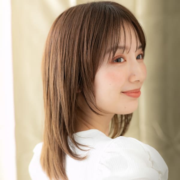 ミルクブラウン大人美人顔周りレイヤーウルフカット30代40代