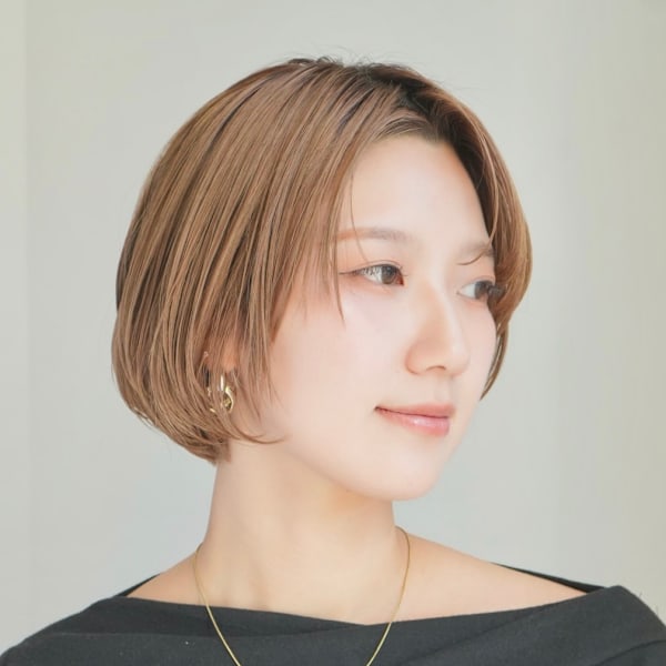 ショート・ボブ/丸顔/前髪あり/絶壁解消/30代/40代