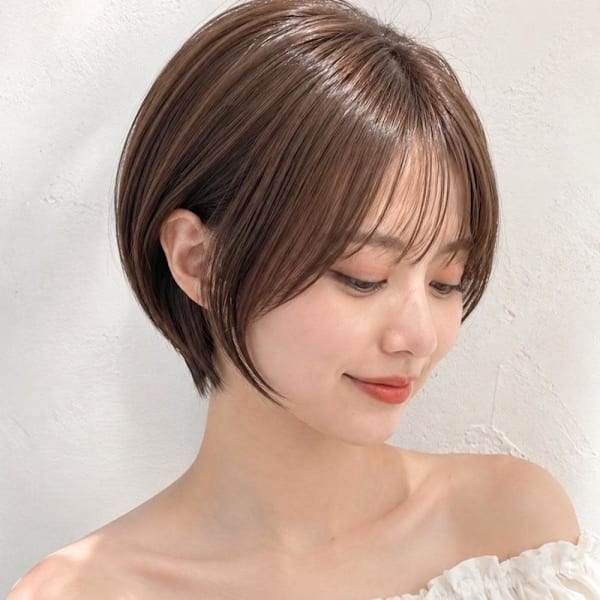 小顔魅せショートボブ×シースルーバング|SOURCE 茨木【ソース イバラキ】