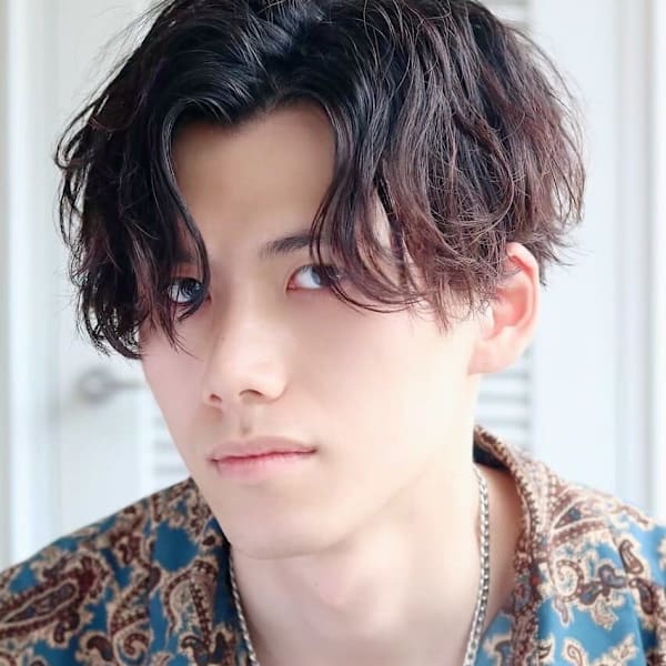 MEN’SHAIRセンターパート波巻きパーマヘア