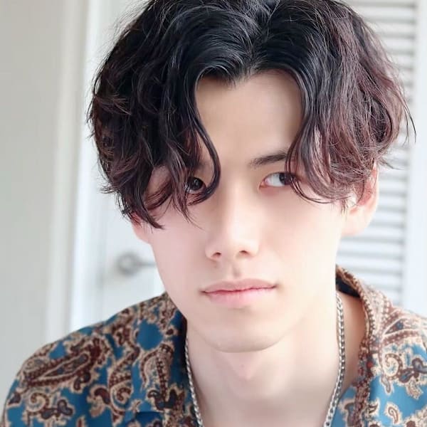 MEN’SHAIRセンターパート波巻きパーマヘア