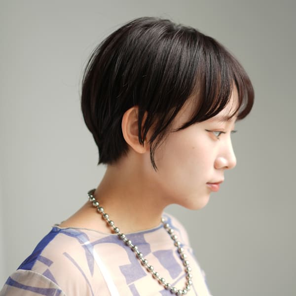 丸みショート/顔まわりレイヤー/前髪あり/20代/30代