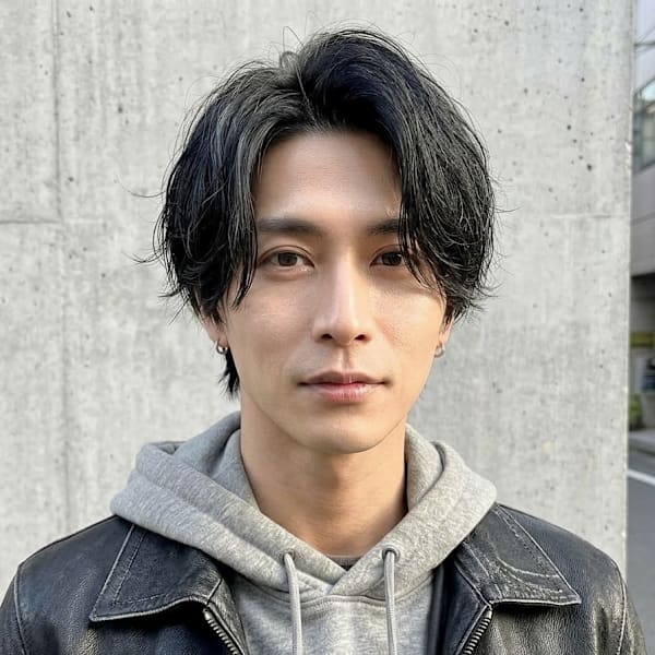 ナチュラルアップバングビジカジ軽めマッシュ ツーブロック