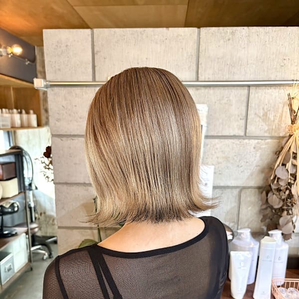 アウターカラー　beige×black