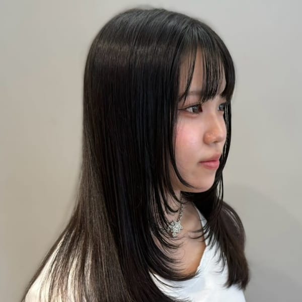 レイヤーカット 黒髪 髪質改善トリートメント 髪質改善