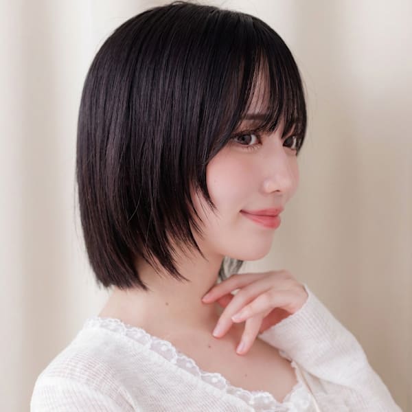 顔周りハッシュカット大人かわいい黒髪レイヤーボブ20代30代