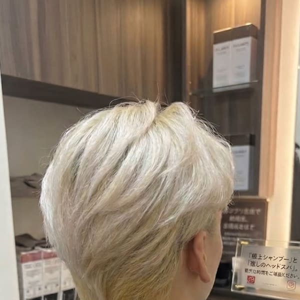 カラー戻し[麻布十番駅/六本木/麻布/赤坂/メンズカット]