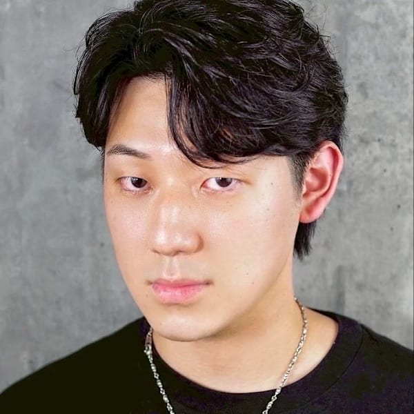 大宮メンズセンターパートニュアンスパーマ黒髪大人ヘア