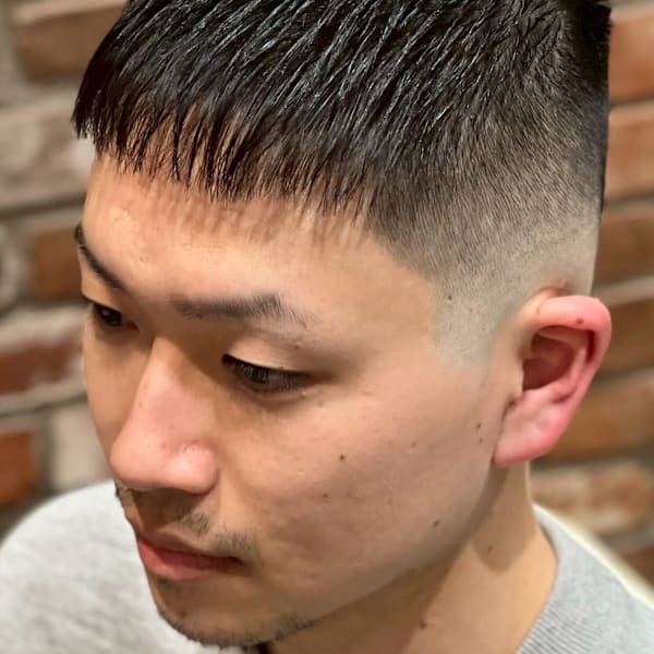 大宮メンズクロップスキンフェード短髪バーバースタイル
