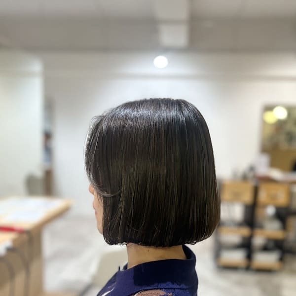 20代30代40代◎似合わせカットオリーブグレーハイライトボ