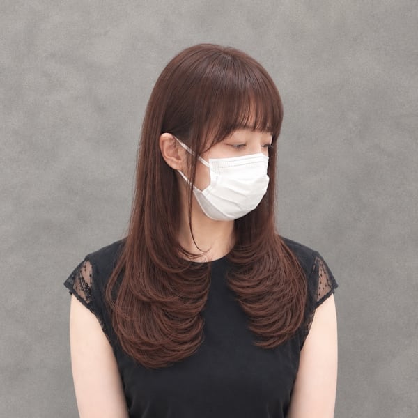 大人っぽさ・抜け感・深みボルドーカラーとレイヤースタイル