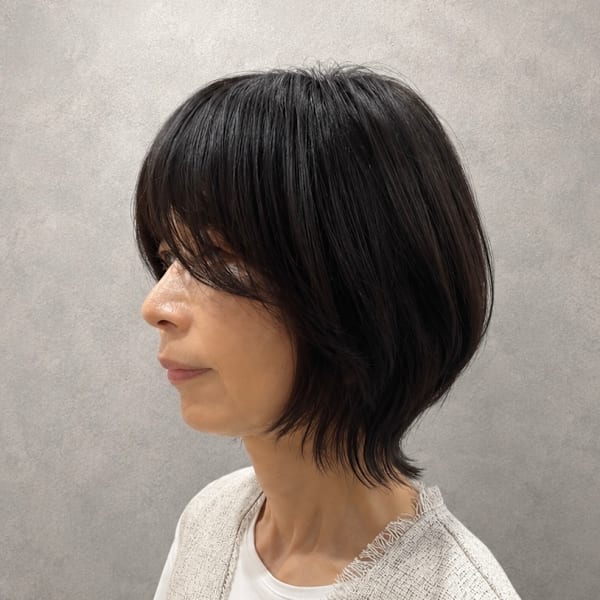 絶妙なくびれシルエット☆小顔効果抜群な大人くびれウルフ