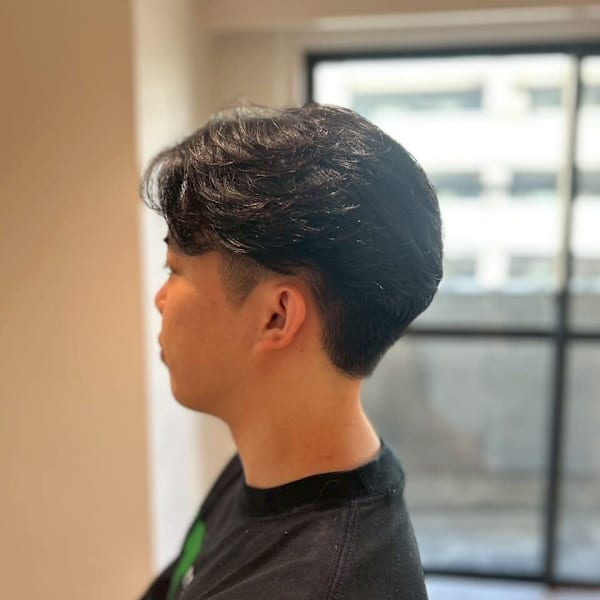 20代30代40代◎MEN’HAIRブルーブラック刈り上げマ
