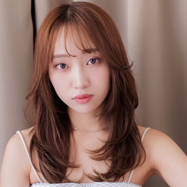 シースルーバング大人かわいいレイヤーウルフカット20代30代