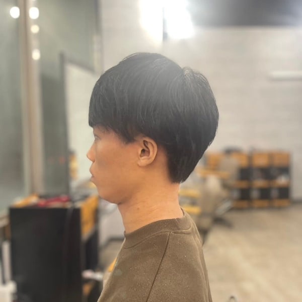 20代30代40代◎似合わせカットブルーブラックフェザーパー