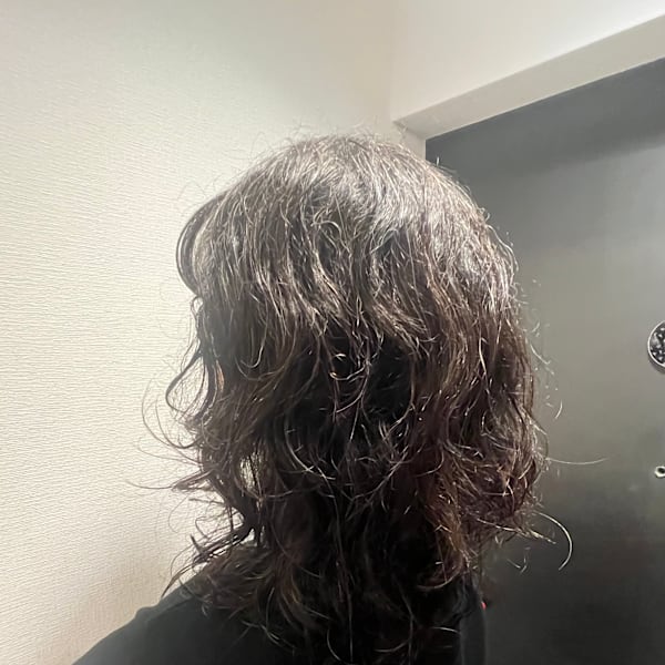 くせ生かしのミディアムヘア