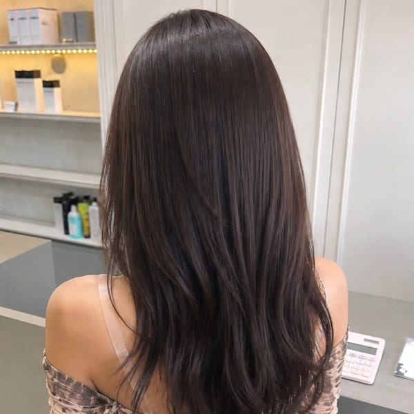 ロングレイヤー アッシュベージュ 暗髪 髪質改善ストレート