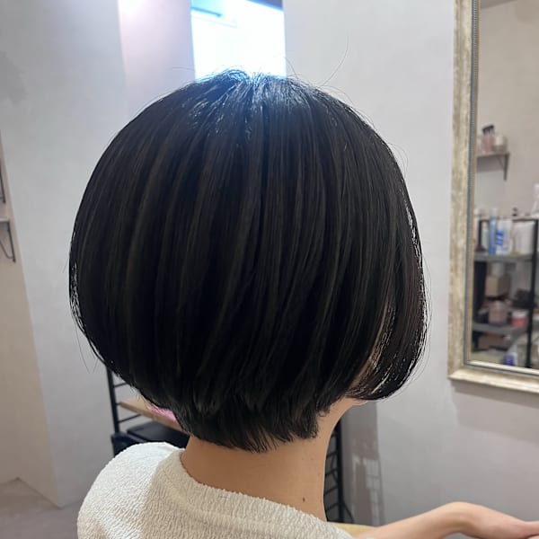 40代50代の大人ショート/きれいに染める白髪カラー✕ツヤ