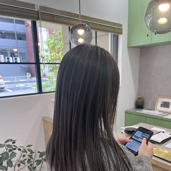 グレージュ / シャドールーツ / 高濃度水素カラー/30代