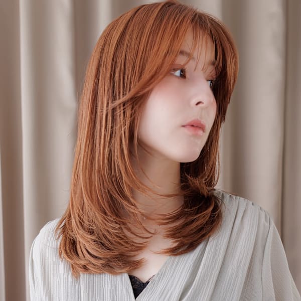流しバングオレンジベージュハッシュレイヤーカット20代30代