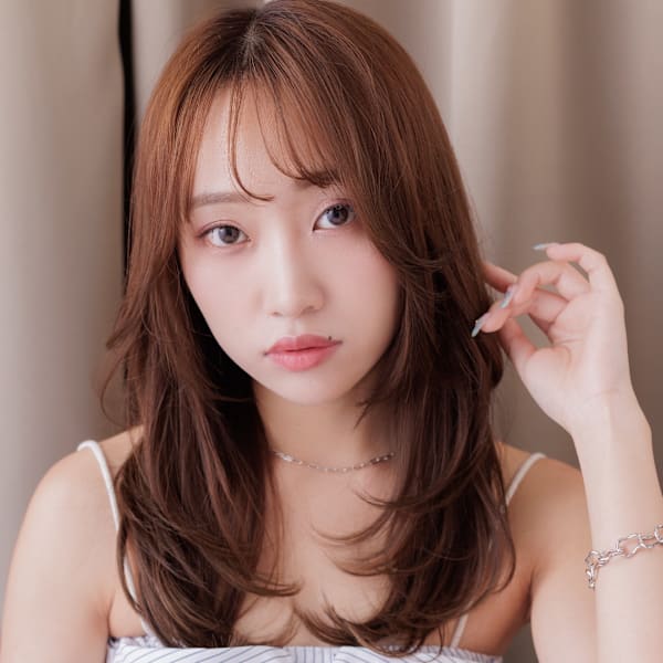 シースルーバング大人かわいいレイヤーウルフカット20代30代