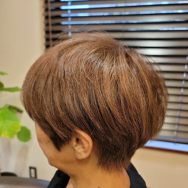 白髪80〜100％の白髪ぼかし｜クリーミーブラウン|hair Qril