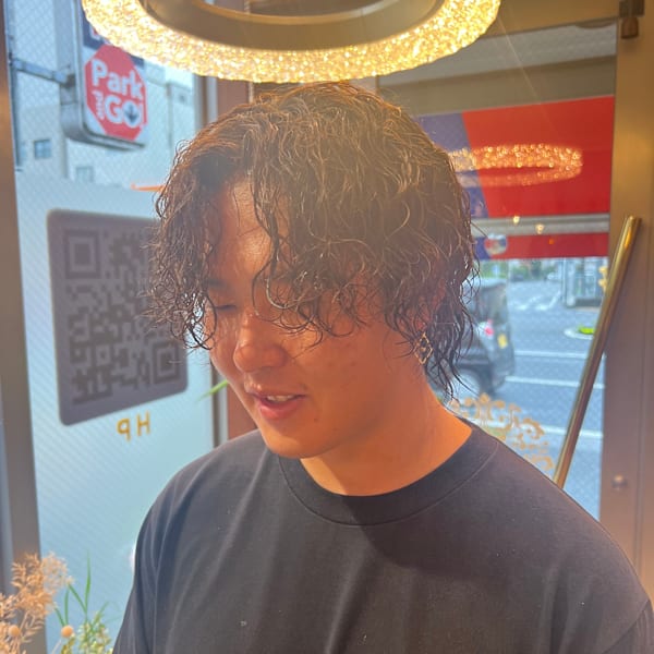 ツイストスパイラルパーマ|ブルーモスクTOKYO