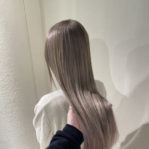 【本日特価】 最上級最高品質シールエクステ！リターン90%を誇るBeee hair ウィッグ・エクステ