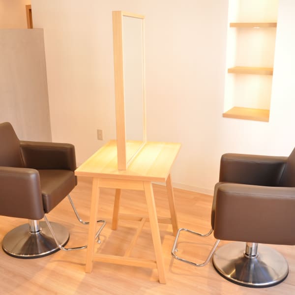 何気ない日常の延長線上で最高のリラックス空間とヘアスタイルを|avli