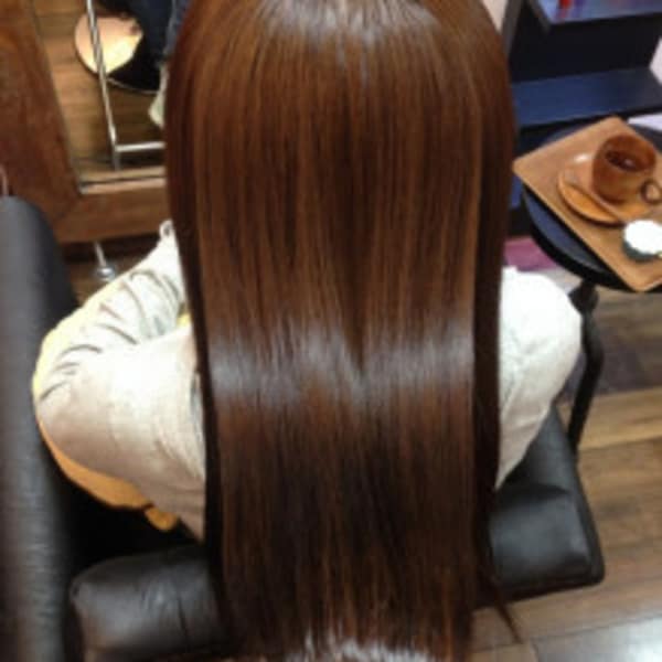 ストレートエステ+ツヤ髪カットエステ|髪質改善ヘアエステサロン Merci【メルシー】