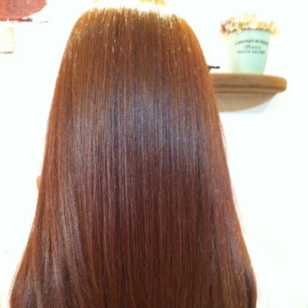 《ホホバオイル配合》縮毛矯正や《ノンアルカリ》ブロー矯正はアレンジも楽しめるふんわり柔らかな質感に♪|hair design Le coeur