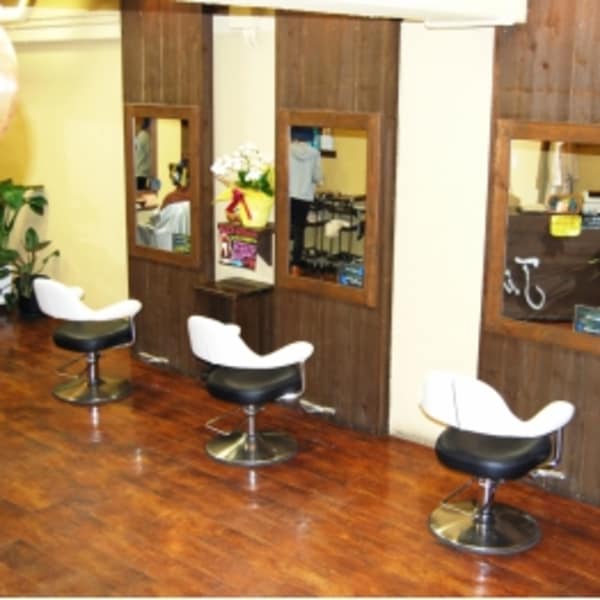 ベテランスタッフ揃いのJimaに髪の事なら何でもお任せ★あなたに似合うスタイルがきっと見つかる!!|hair make Jima　箕面店